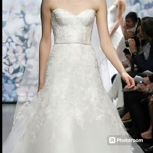 Monique Lhuillier Jade Wedding Gown, Matching Cathedral Length Veil and Belt